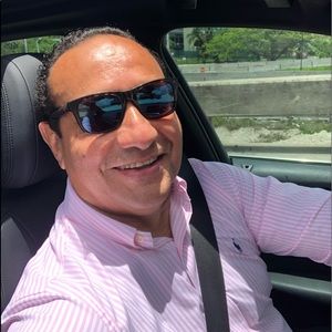 Meet your Posher, Luis